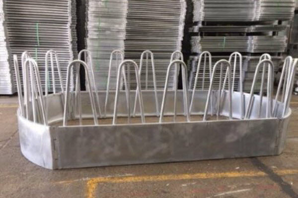 Oval Bale Feeder (4 Piece)